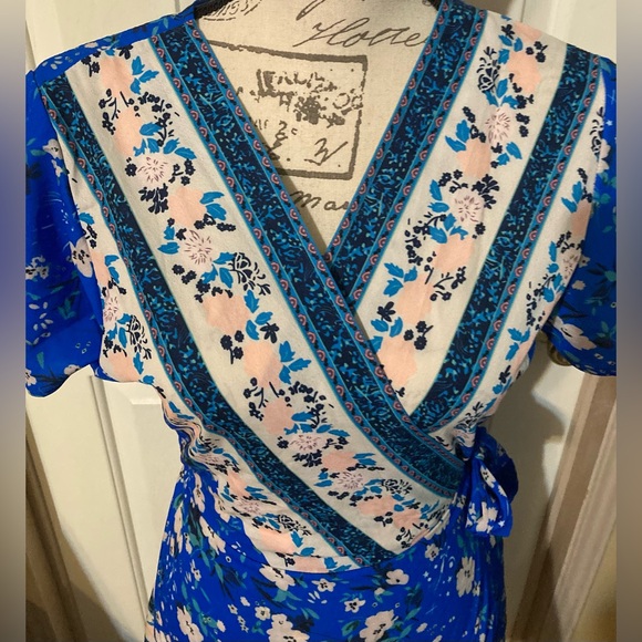 NWOT Girls Size L Pinkiwine Wraparound Flower Dress - Picture 6 of 16